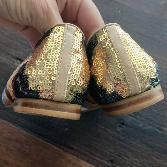 Steve Madden Smoking Shoes Sequin Ikat Bow Tie Flats Formal Pride 8.5 - Picture 3 of 9